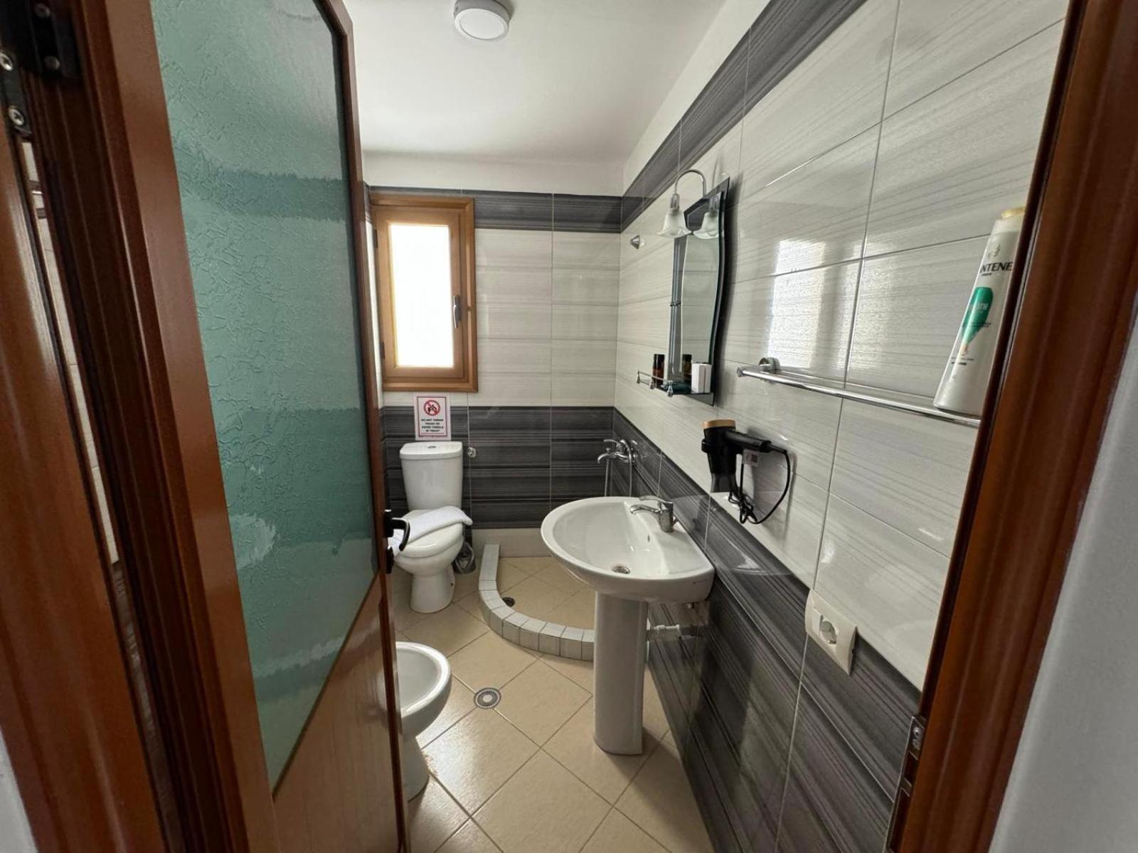 Vlora Villa Buitenkant foto